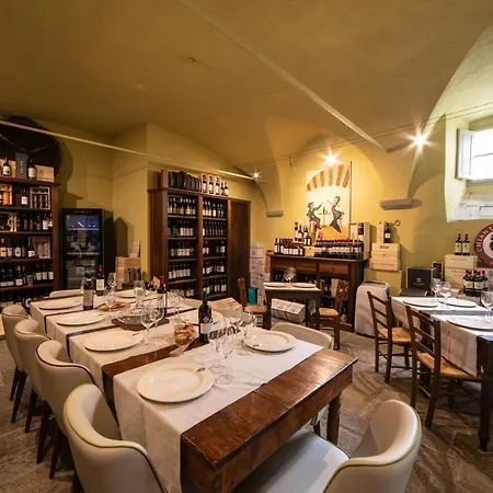 מלון Palazzo Leopoldo Dimora Storica & 4*