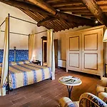 Hotel Palazzo Leopoldo Dimora Storica & 4*