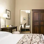 Hotel Palazzo Leopoldo Dimora Storica & 4*