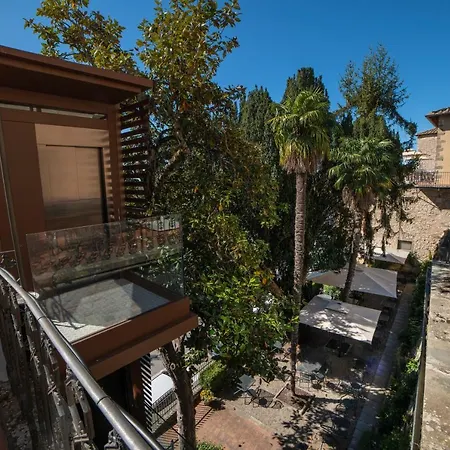Hotel Palazzo Leopoldo Dimora Storica & 4*