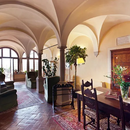 Hotel Palazzo Leopoldo Dimora Storica & 4*