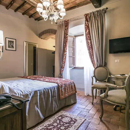 Palazzo Leopoldo Dimora Storica &