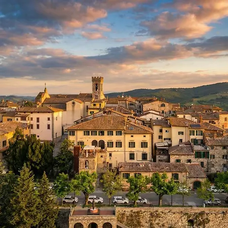Palazzo Leopoldo Dimora Storica & 4*